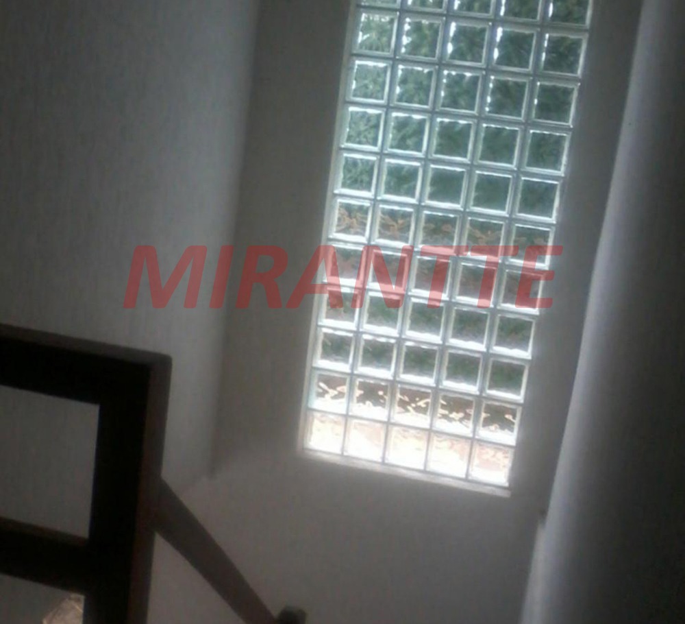 Cond. fechado de 450m² com 5 quartos em Serra da Cantareira
