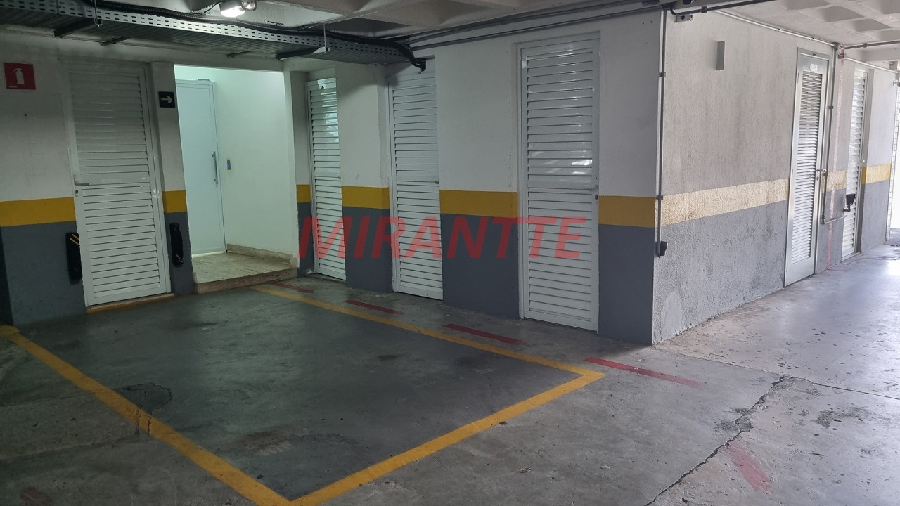 Apartamento de 129m² com 3 quartos em Água Fria