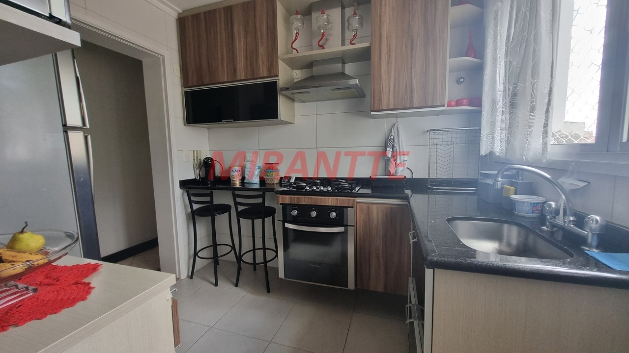 Apartamento de 129m² com 3 quartos em Água Fria