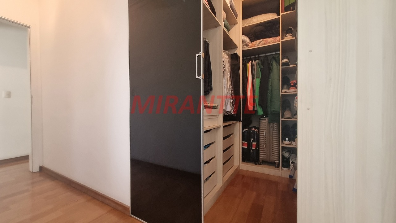 Apartamento de 129m² com 3 quartos em Água Fria