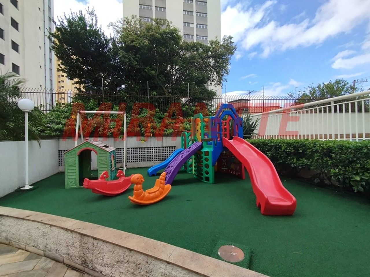 Apartamento de 129m² com 3 quartos em Água Fria