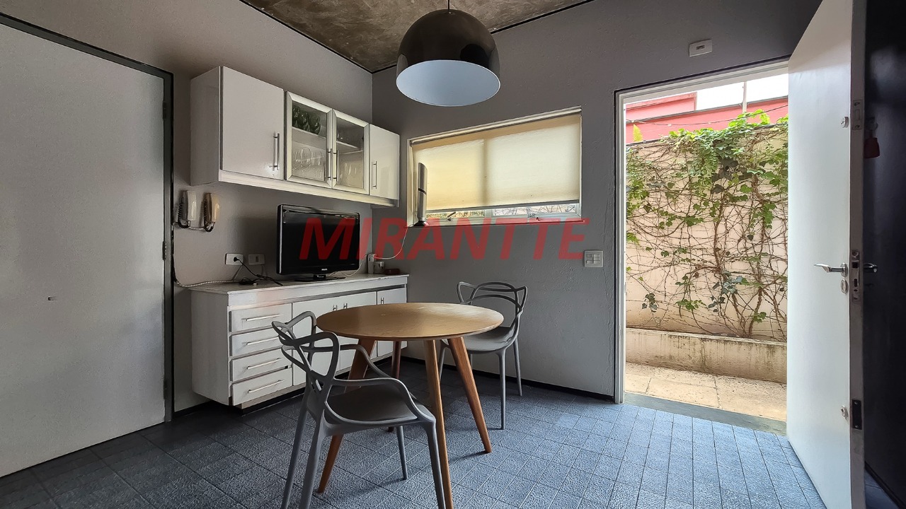 Sobrado de 345m² com 4 quartos em Alto de Pinheiros