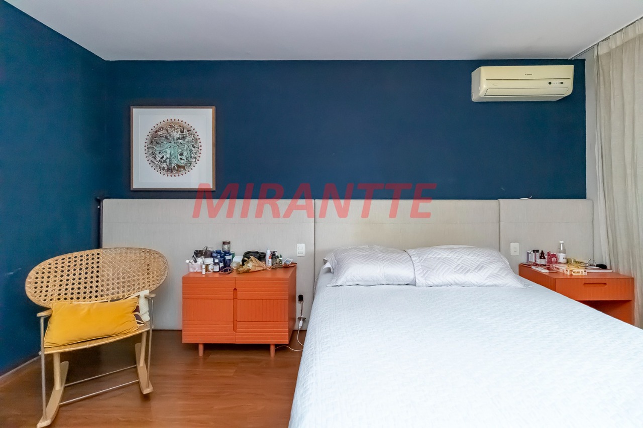 Sobrado de 345m² com 4 quartos em Alto de Pinheiros