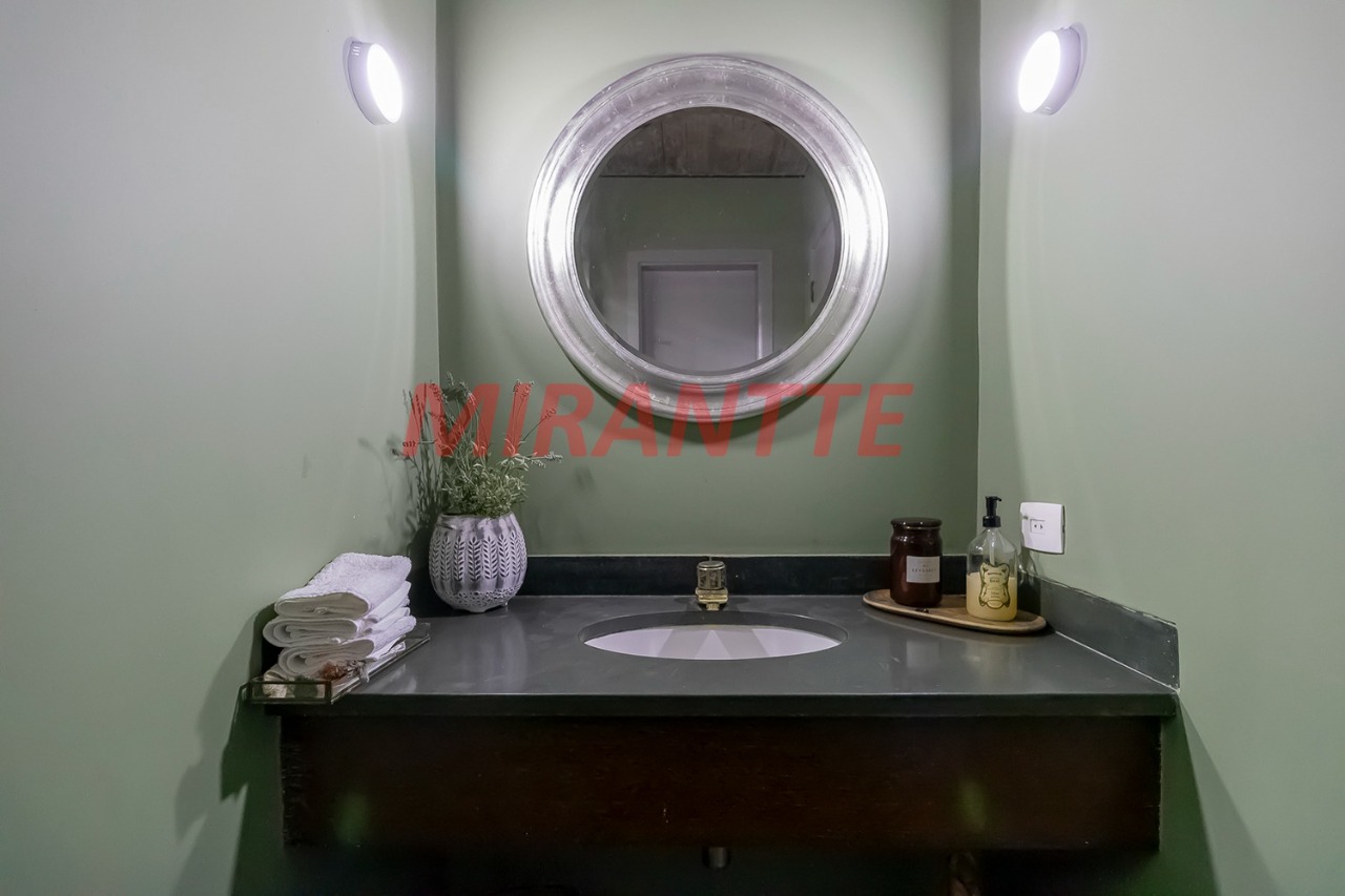 Sobrado de 345m² com 4 quartos em Alto de Pinheiros