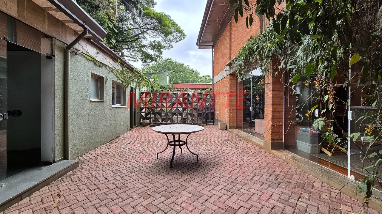 Sobrado de 345m² com 4 quartos em Alto de Pinheiros