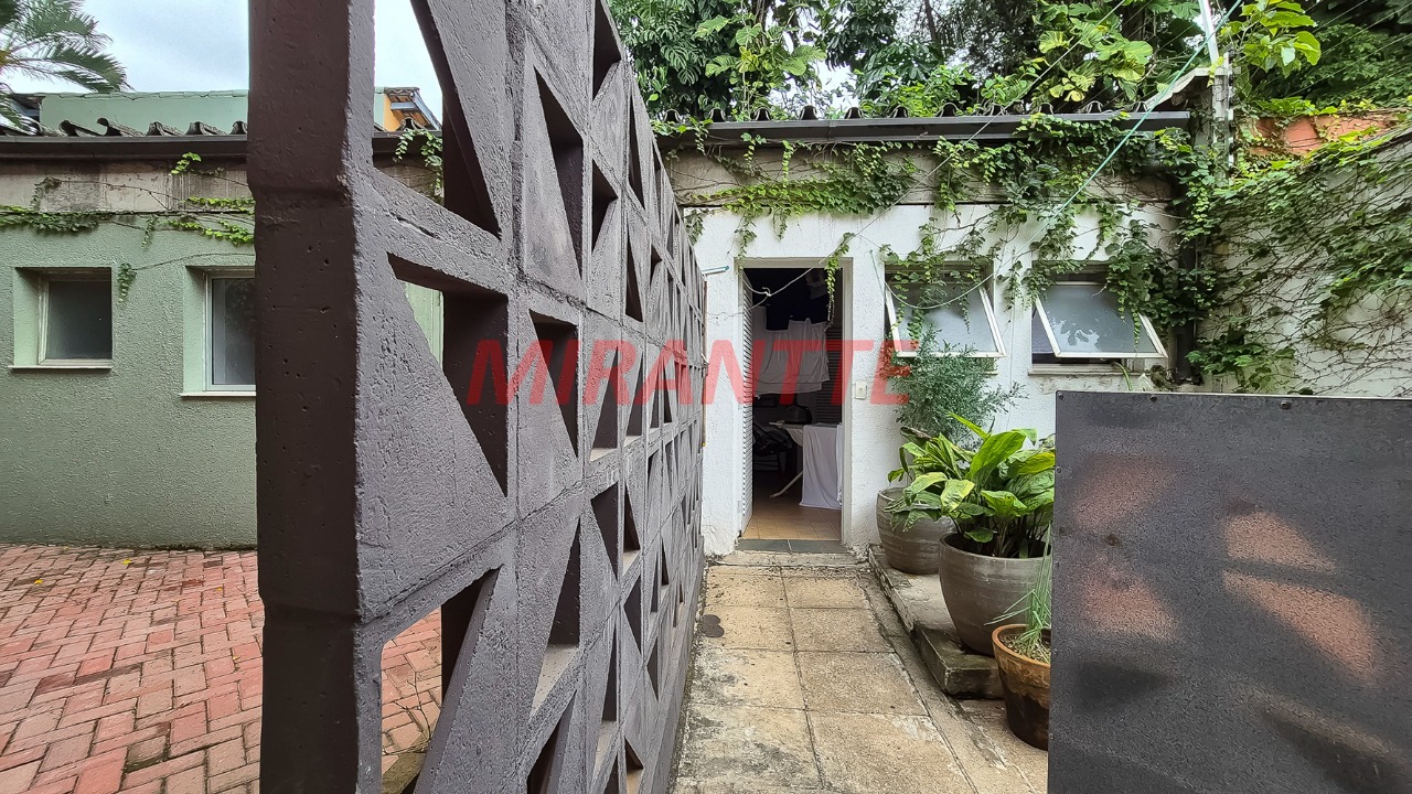 Sobrado de 345m² com 4 quartos em Alto de Pinheiros
