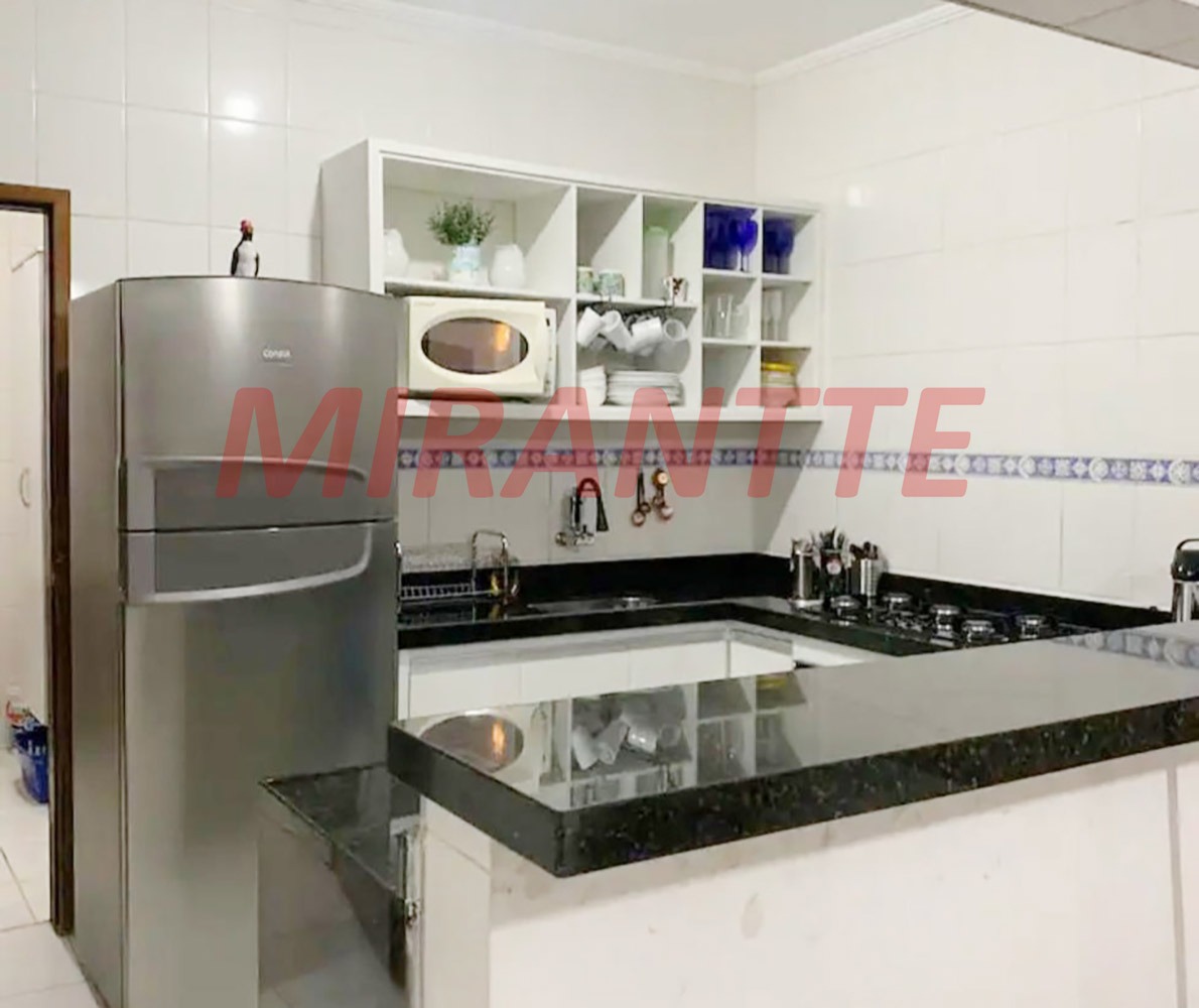 Cond. fechado de 300m² com 5 quartos em Costa Do Sol