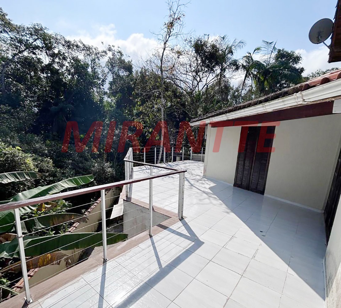 Cond. fechado de 300m² com 5 quartos em Costa Do Sol