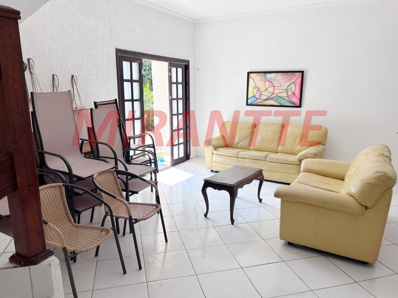 Cond. fechado de 300m² com 5 quartos em Costa Do Sol