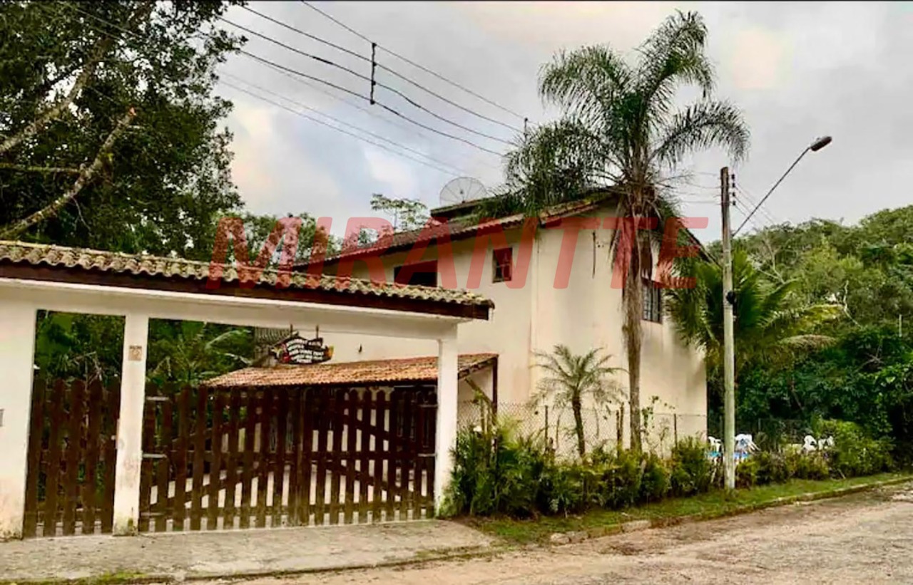 Cond. fechado de 300m² com 5 quartos em Costa Do Sol