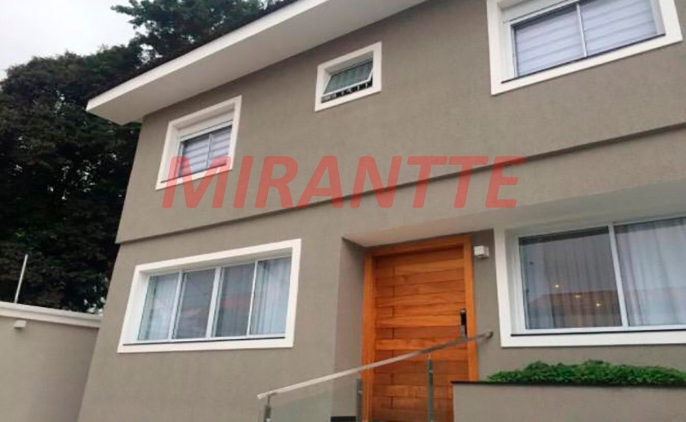 Sobrado de 265m² com 4 quartos em Jardim Virginia Bianca