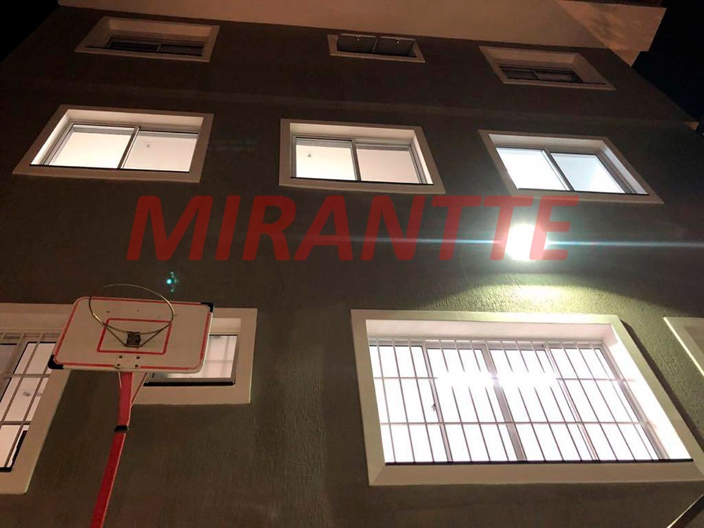 Sobrado de 265m² com 4 quartos em Jardim Virginia Bianca