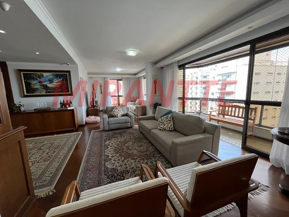 Apartamento de 2.32m² com 4 quartos em Santana