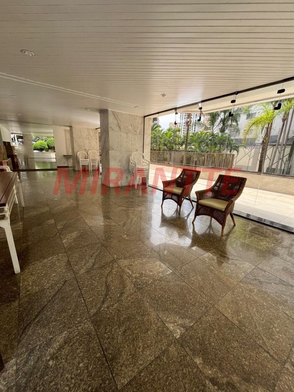 Apartamento de 2.32m² com 4 quartos em Santana