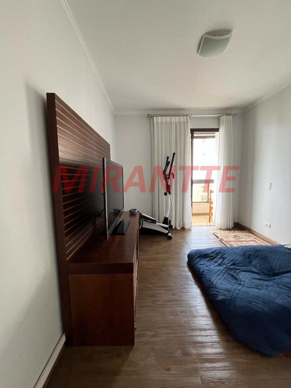 Apartamento de 2.32m² com 4 quartos em Santana