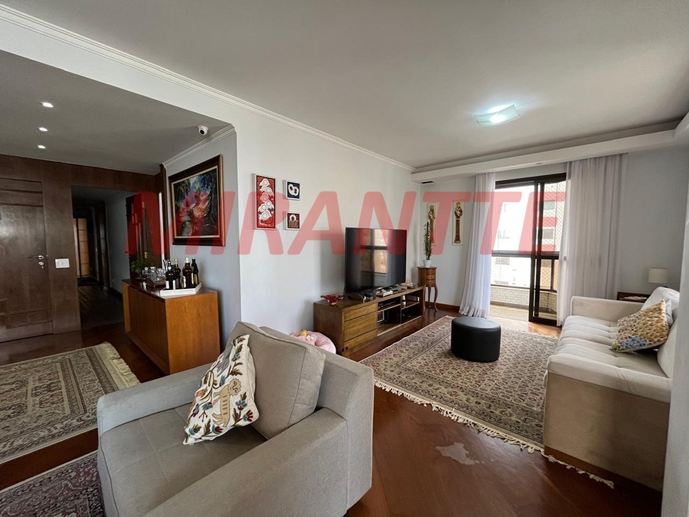 Apartamento de 2.32m² com 4 quartos em Santana