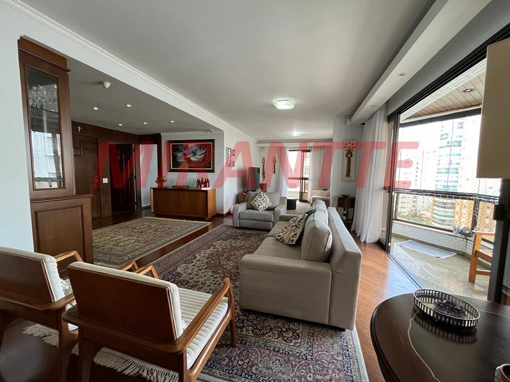 Apartamento de 2.32m² com 4 quartos em Santana