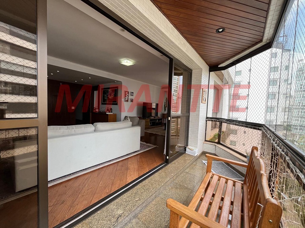 Apartamento de 2.32m² com 4 quartos em Santana