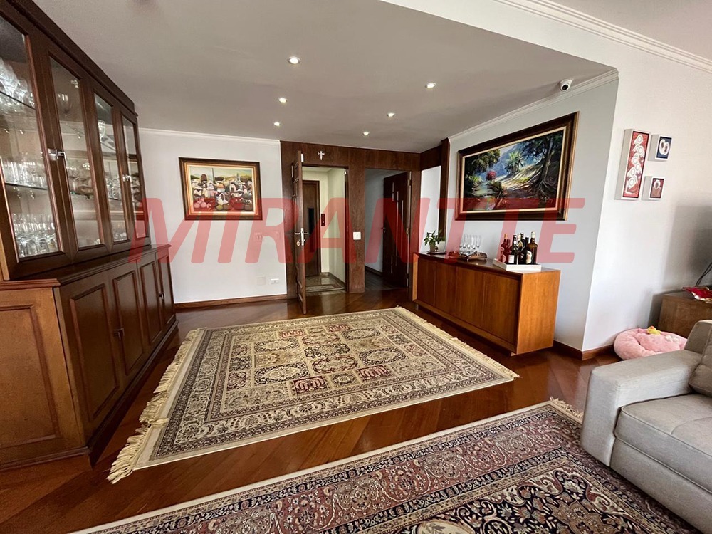 Apartamento de 2.32m² com 4 quartos em Santana