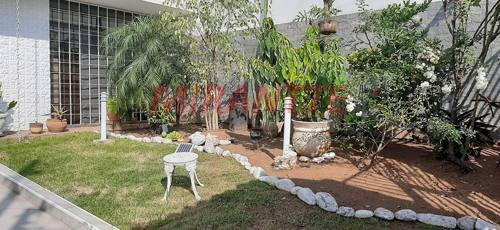 Sobrado de 212m² com 3 quartos em Jardim do Colégio (Zona Norte)