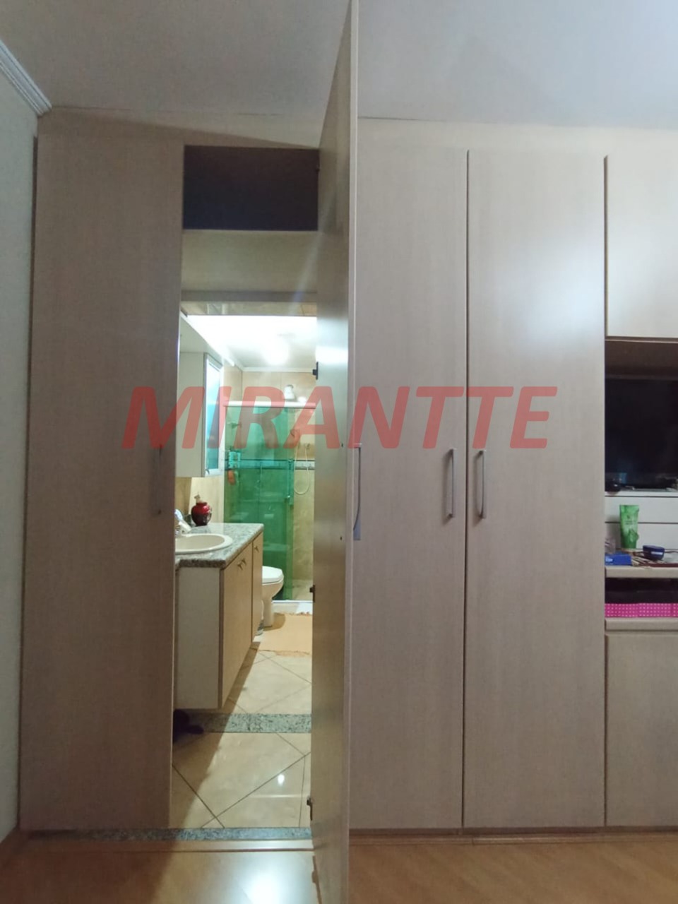 Sobrado de 180m² com 5 quartos em Santana