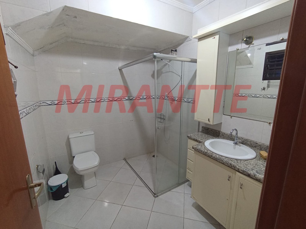 Sobrado de 180m² com 5 quartos em Santana