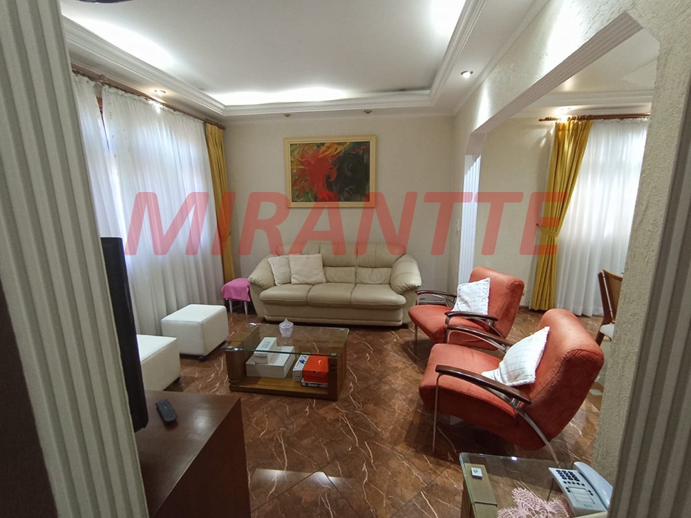 Sobrado de 180m² com 5 quartos em Santana