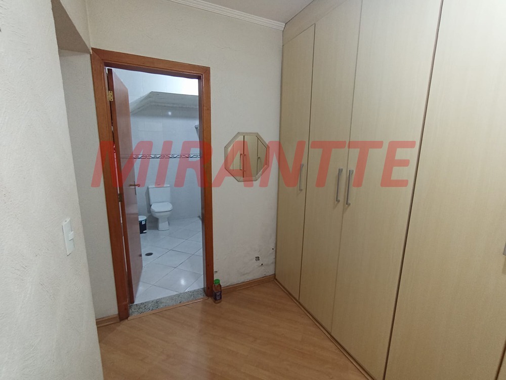 Sobrado de 180m² com 5 quartos em Santana