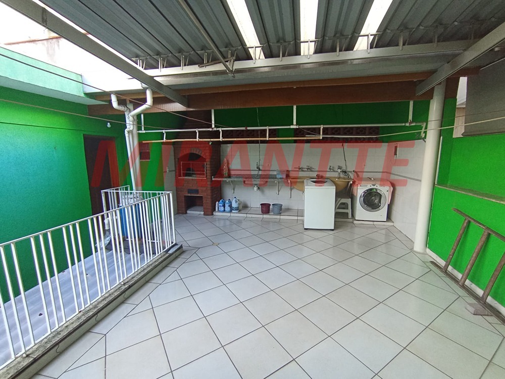 Sobrado de 180m² com 5 quartos em Santana