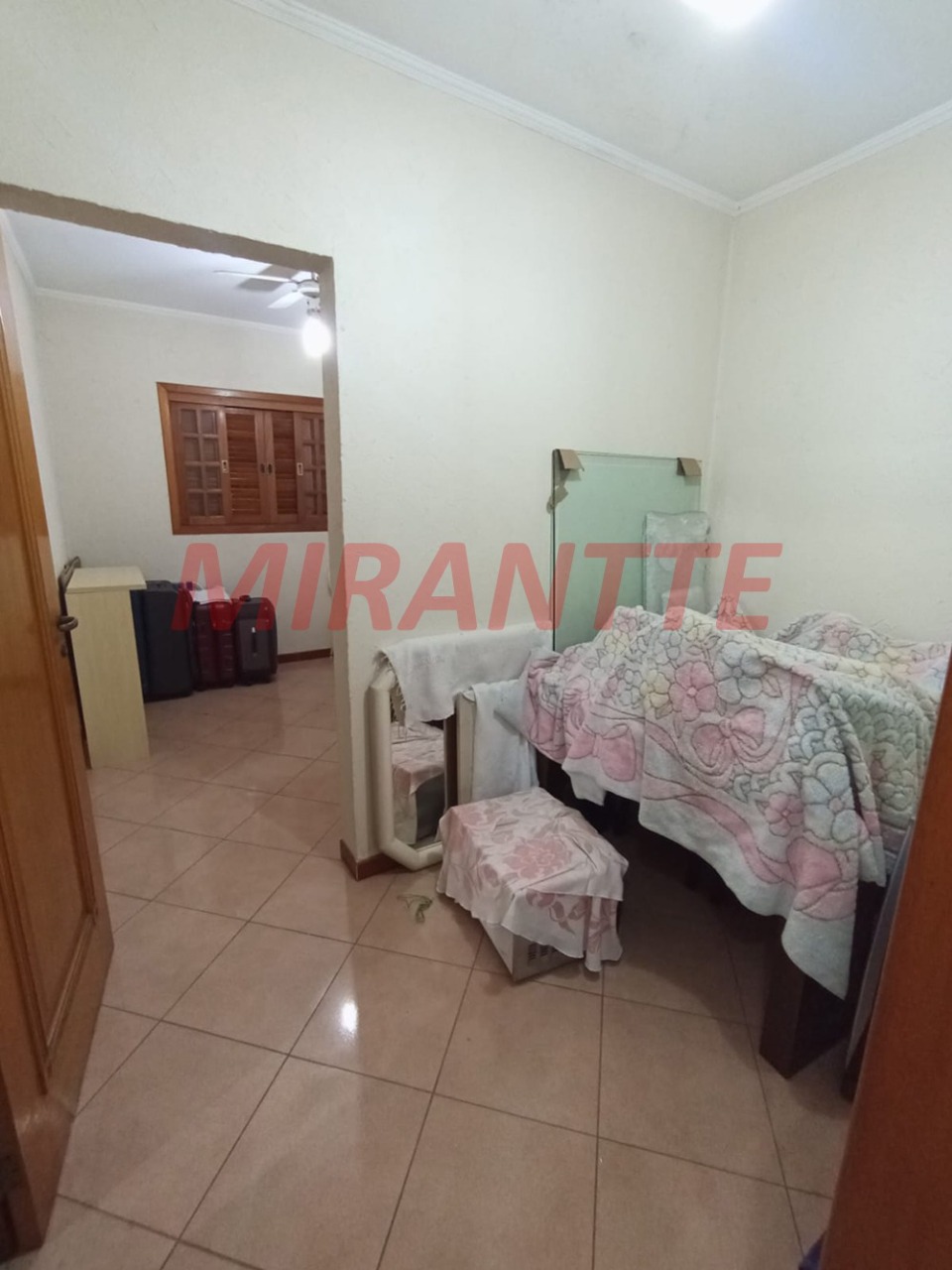 Sobrado de 180m² com 5 quartos em Santana