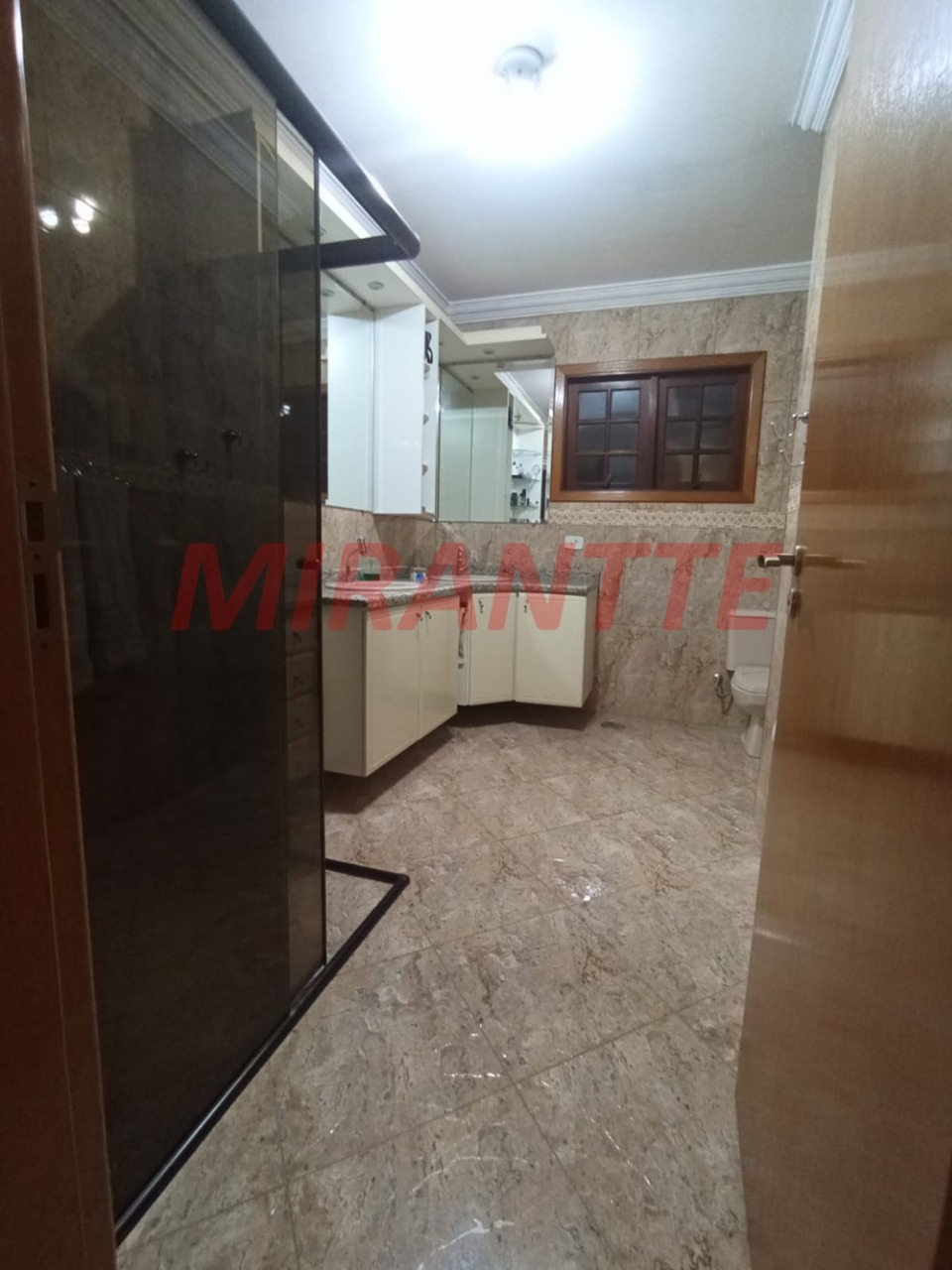 Sobrado de 180m² com 5 quartos em Santana
