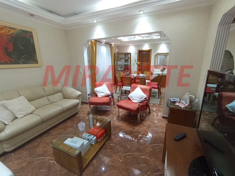 Sobrado de 180m² com 5 quartos em Santana