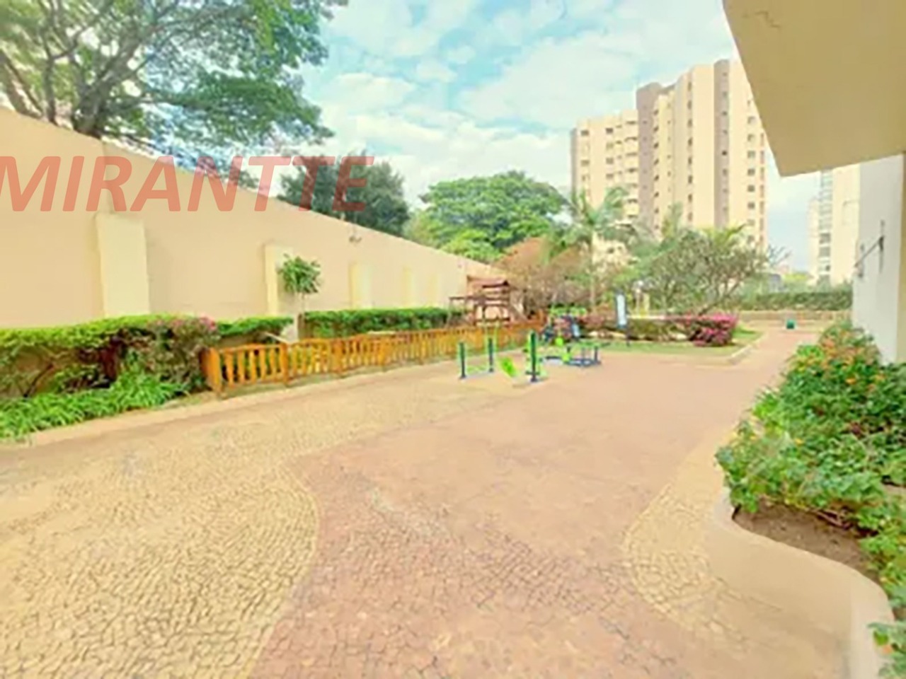 Apartamento de 71.11m² com 3 quartos em Santana