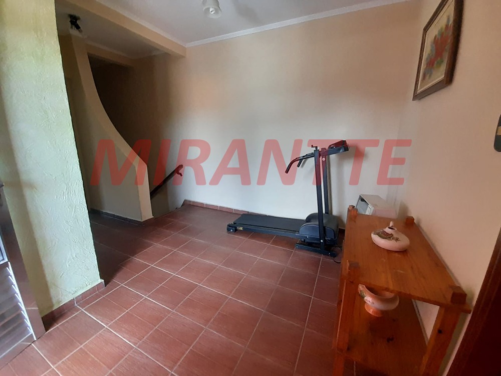 Sobrado de 140m² com 2 quartos em Vila Nova Mazzei