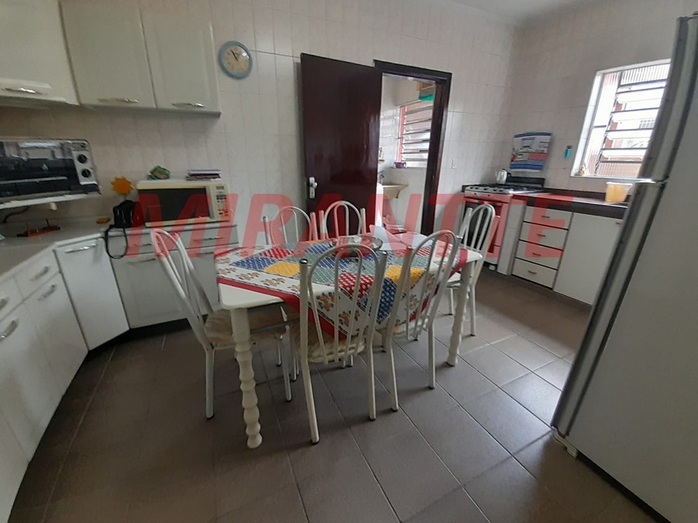 Sobrado de 140m² com 2 quartos em Vila Nova Mazzei