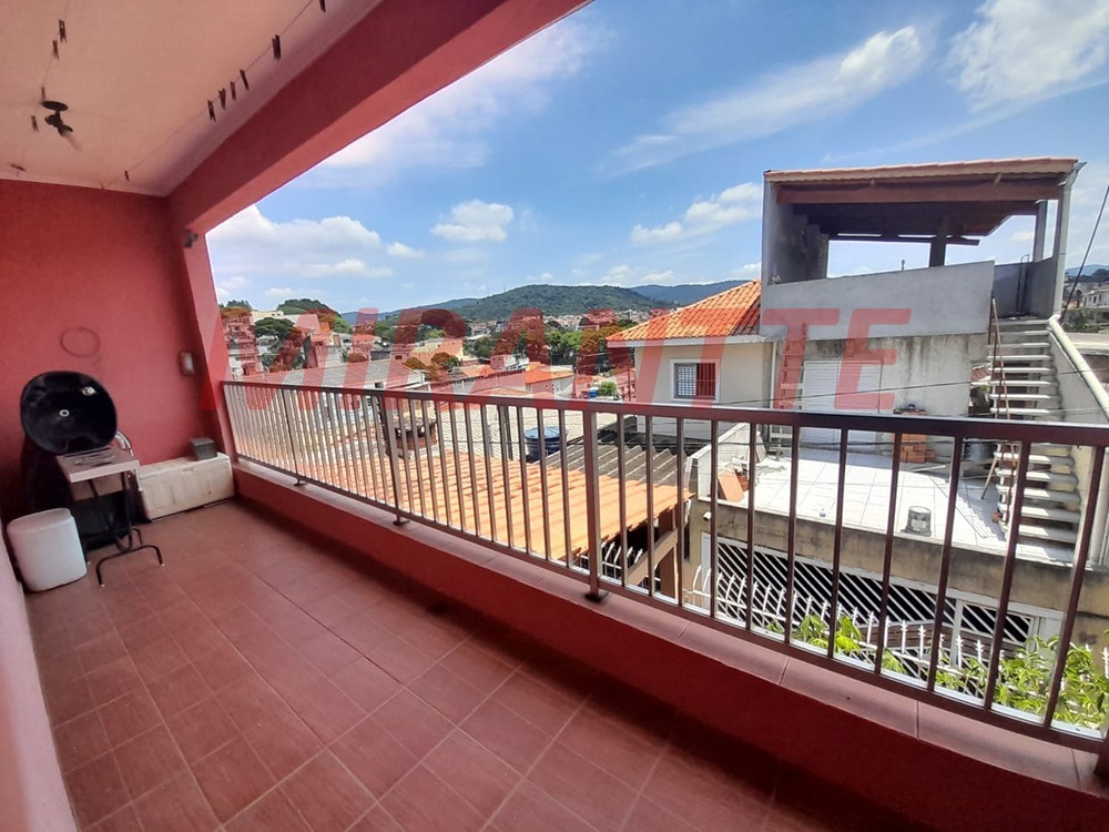 Sobrado de 140m² com 2 quartos em Vila Nova Mazzei