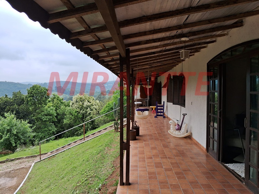 Cond. fechado de 150m² com 2 quartos em parque cerros verdes