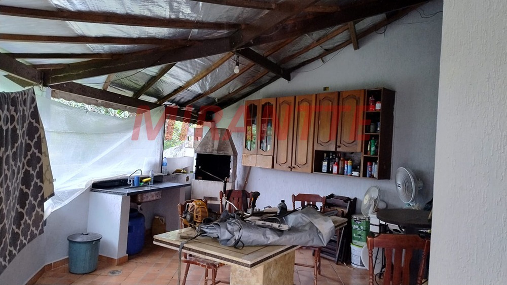 Cond. fechado de 150m² com 2 quartos em parque cerros verdes