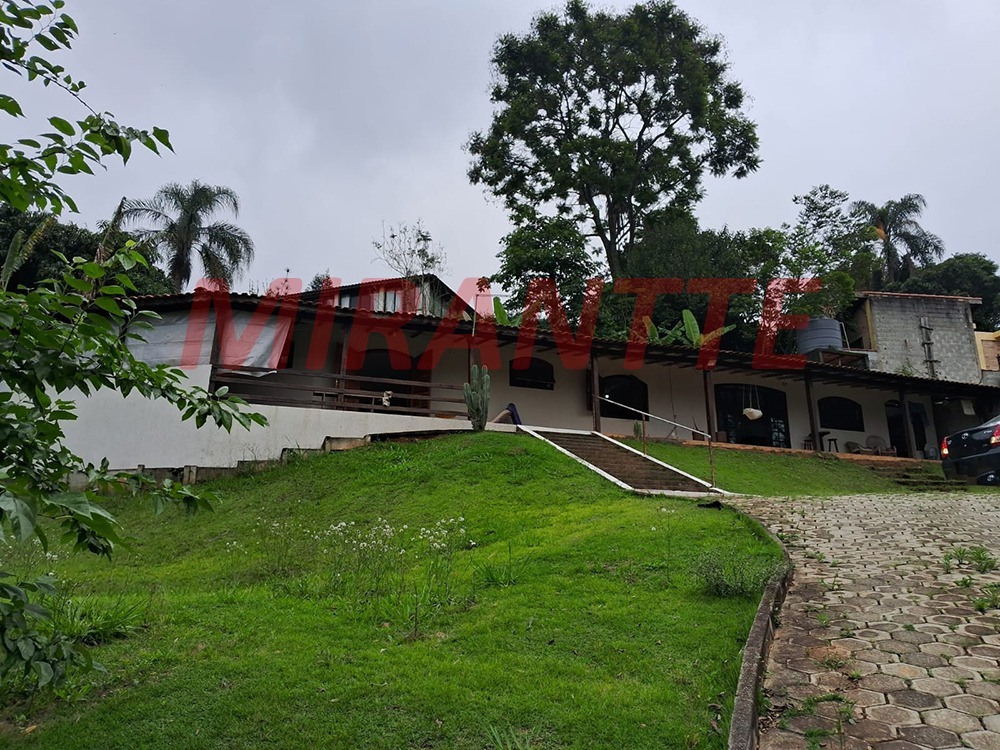 Cond. fechado de 150m² com 2 quartos em parque cerros verdes