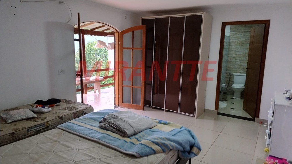 Cond. fechado de 150m² com 2 quartos em parque cerros verdes