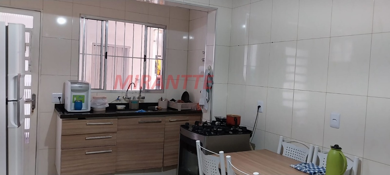 Sobrado de 174m² com 3 quartos em Jardim Paraiso