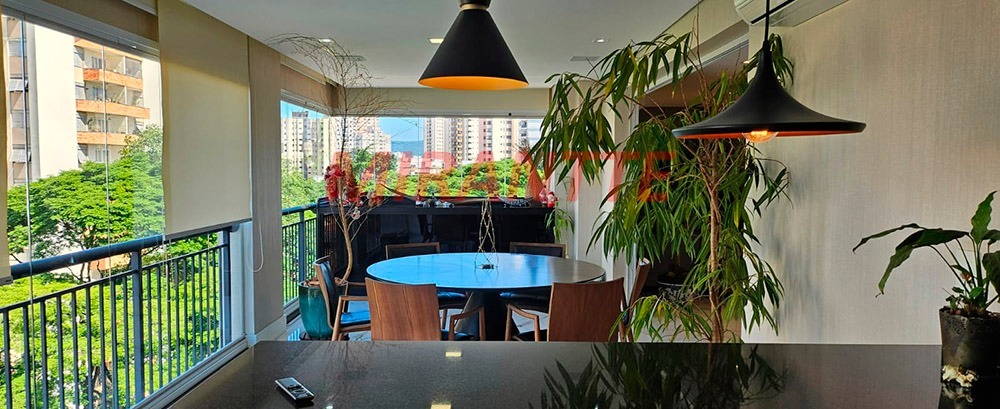 Apartamento de 195m² com 3 quartos em Santana