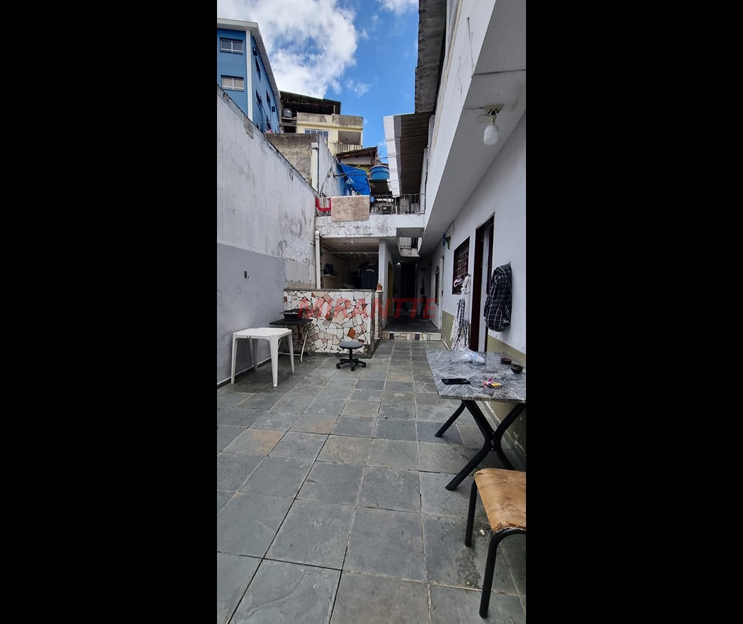 Sobrado de 265m² com 12 quartos em Casa Verde