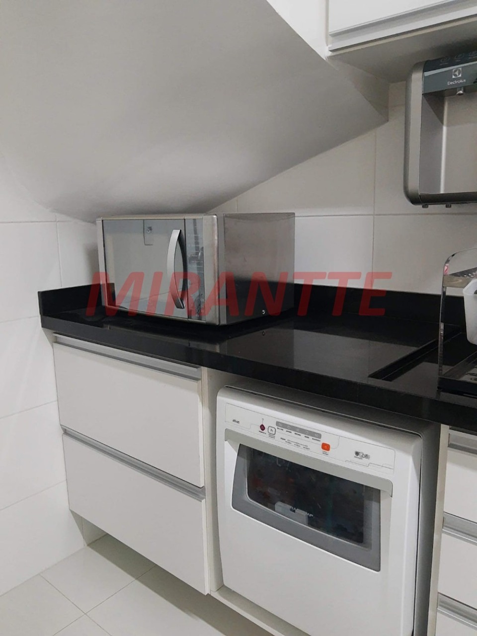 Cond. fechado de 70m² com 2 quartos em Jardim do Colégio (Zona Norte)