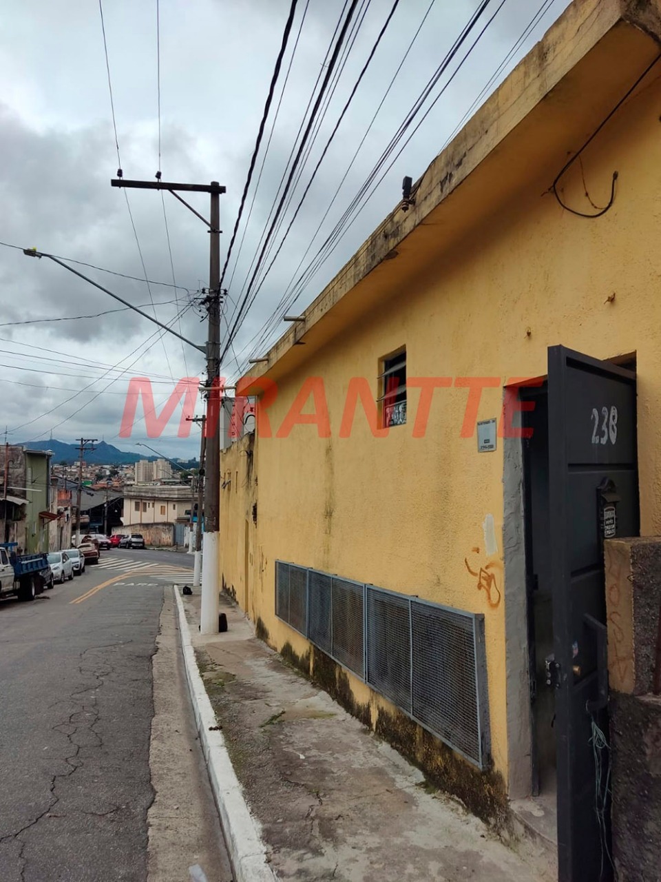 Sobrado de 336m² com 8 quartos em Jardim Maristela