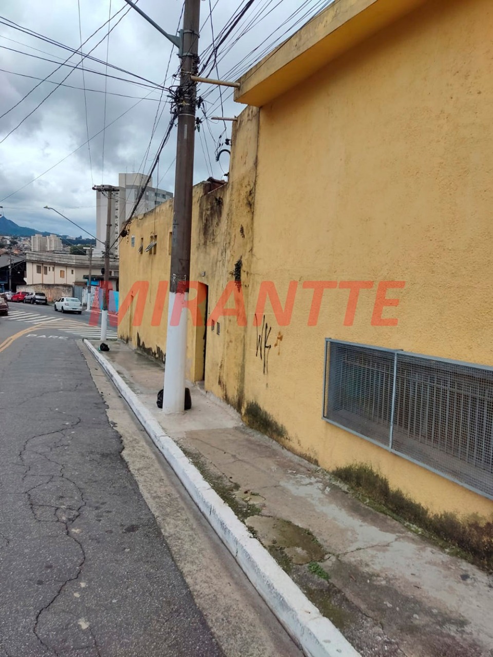 Sobrado de 336m² com 8 quartos em Jardim Maristela