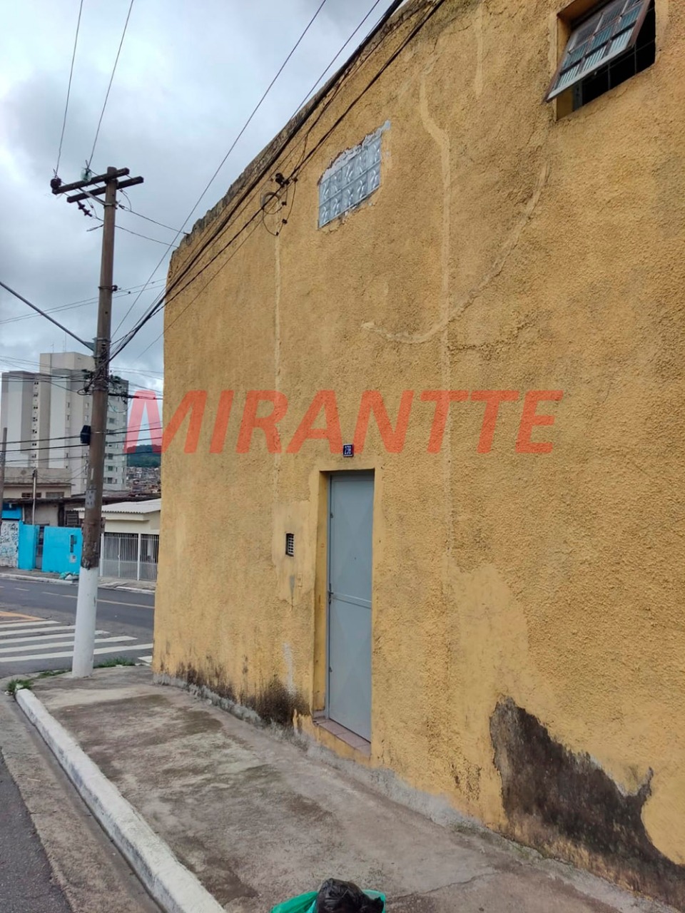 Sobrado de 336m² com 8 quartos em Jardim Maristela