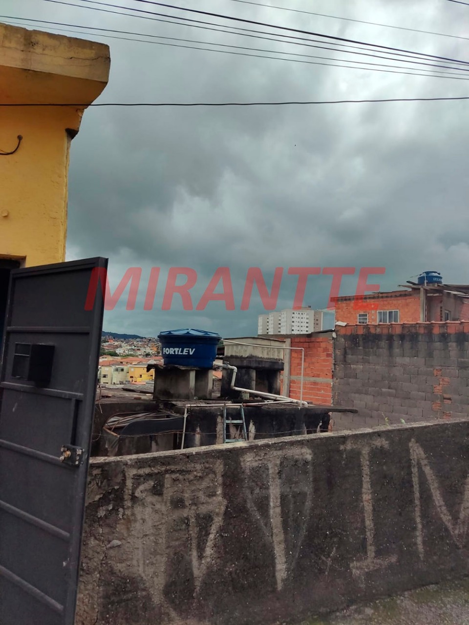 Sobrado de 336m² com 8 quartos em Jardim Maristela