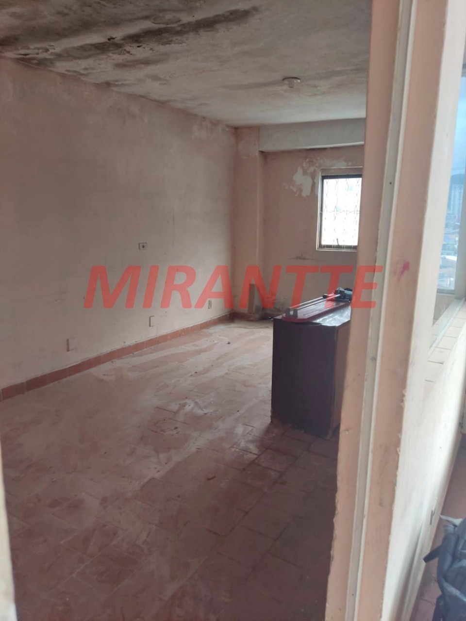Sobrado de 336m² com 8 quartos em Jardim Maristela