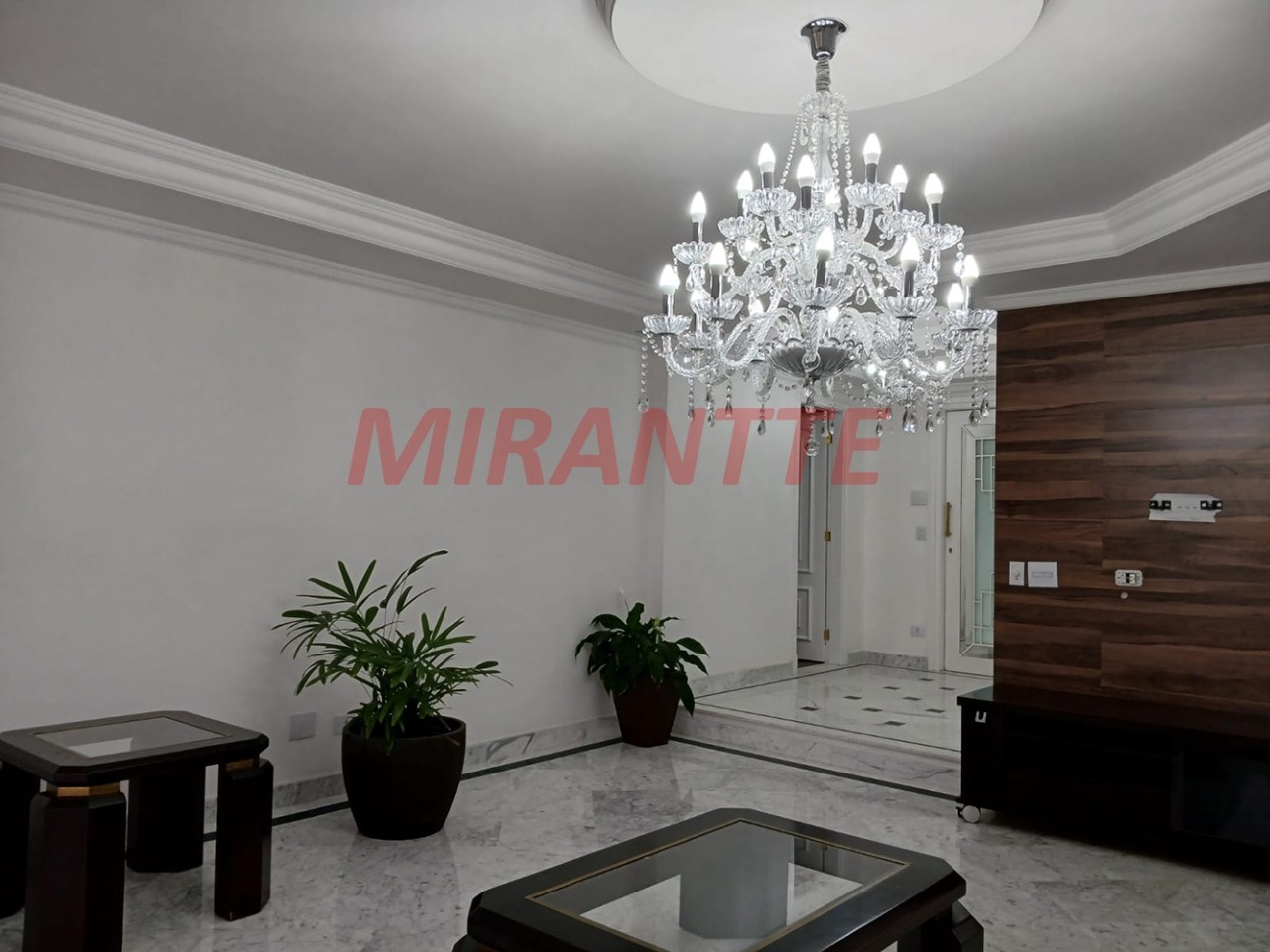 Apartamento de 207m² com 3 quartos em Santana